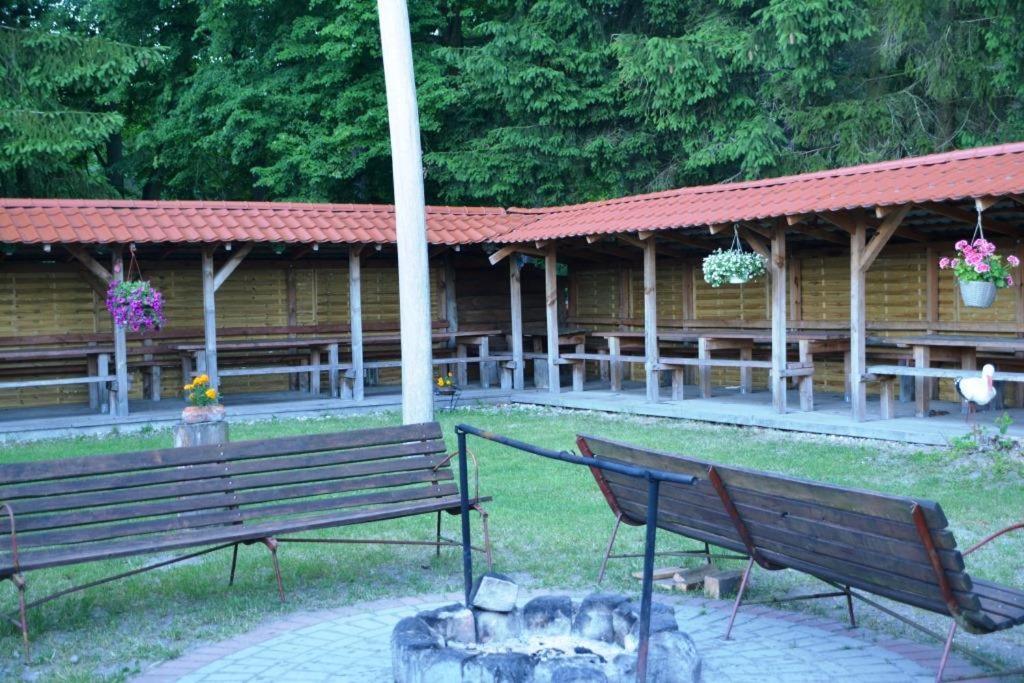 Gospodarstwo Agroturystyczne Dworek Andrzejowka Gardzien Kültér fotó