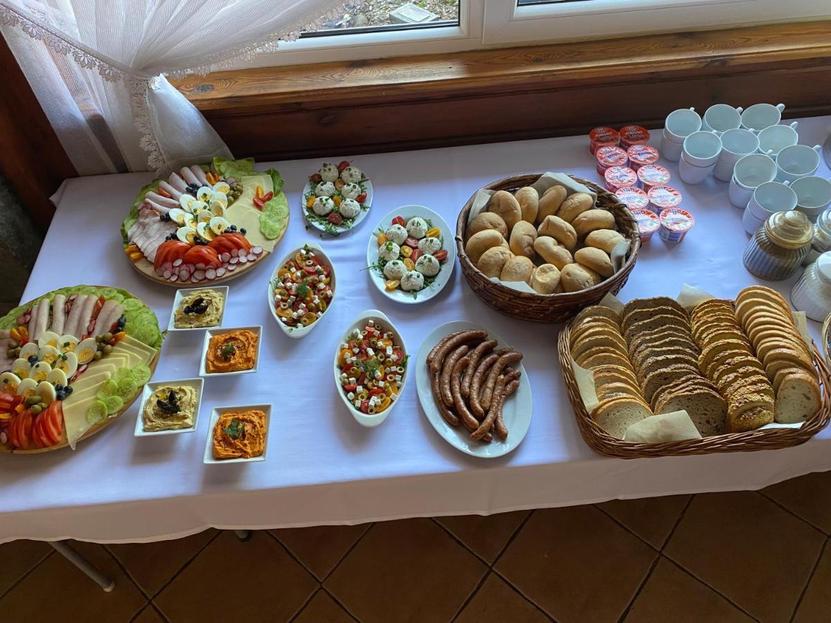 Gospodarstwo Agroturystyczne Dworek Andrzejowka Gardzien Kültér fotó